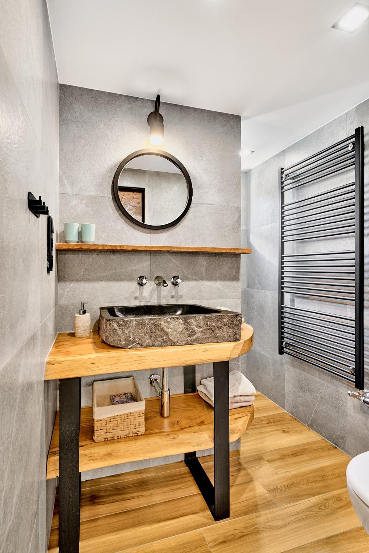 Desny Kout Villa โคตี ภายนอก รูปภาพ